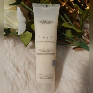 SYMBIOSIS London Enlightening & Exfoliating Cleansing Gel